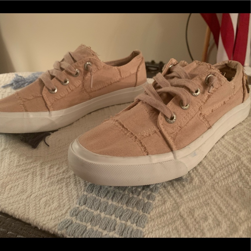 Blowfish Malibu Women's Sneaker